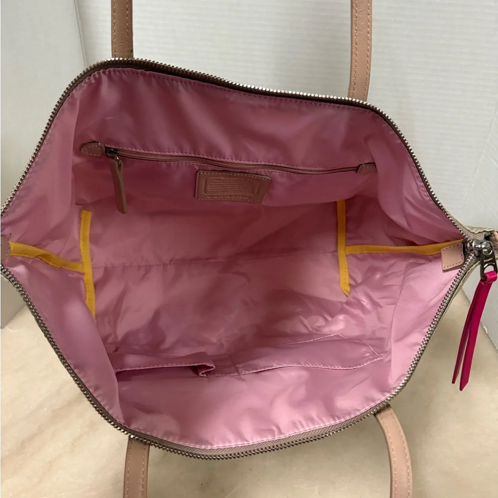 Coach Cream and Pink Tote Bag - Picture 7 of 8